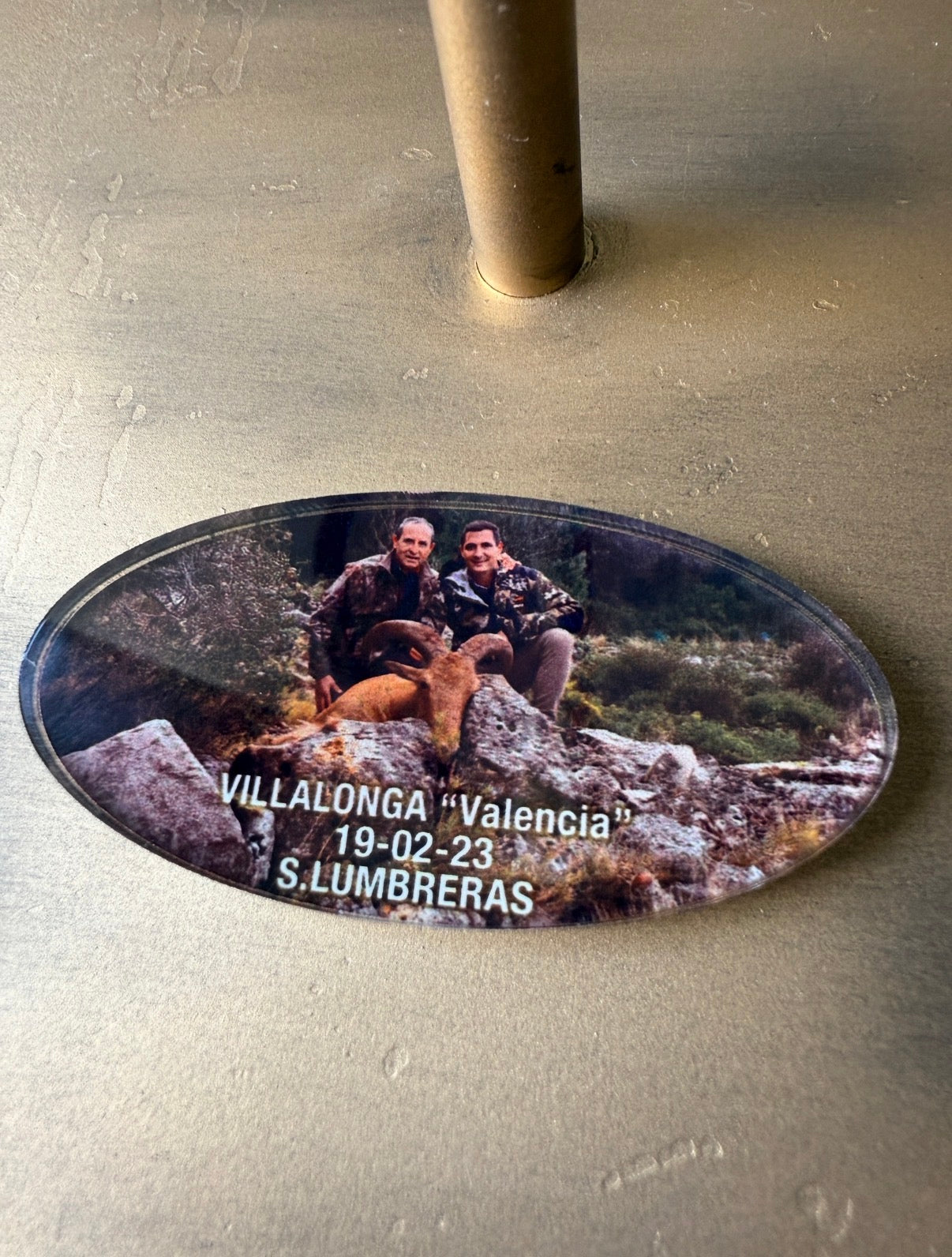 Chapa personalizada con foto para Taxidermia - Placa exclusiva para trofeos de caza.